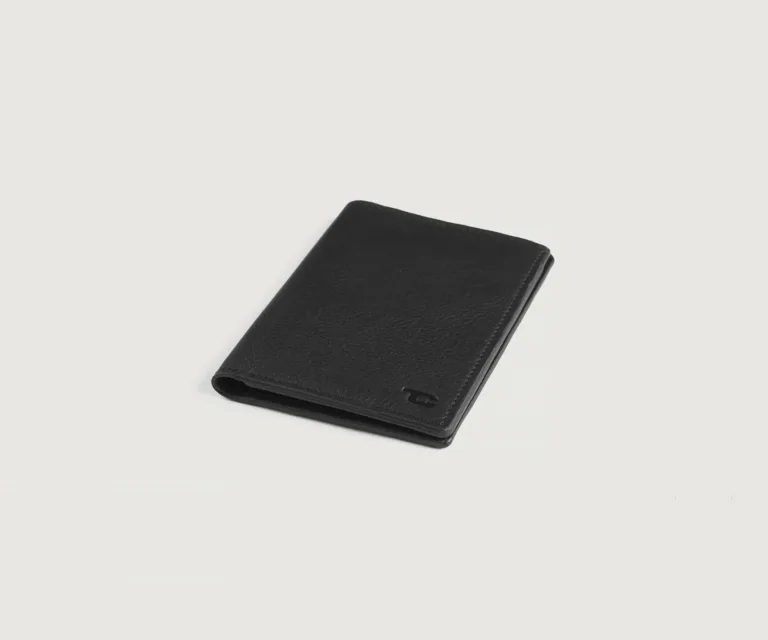Bernardi Black Leather Travel Wallet Luxury Handcrafted Leather Accessory / Gift — Macro Leather Texture & Precision Stitching
