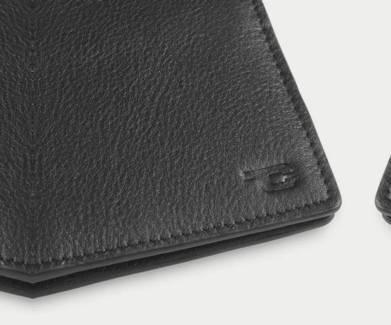 Bernardi Black Leather Travel Wallet Luxury Handcrafted Leather Accessory / Gift — Luxury Gift Box & Signature Packaging Presentation