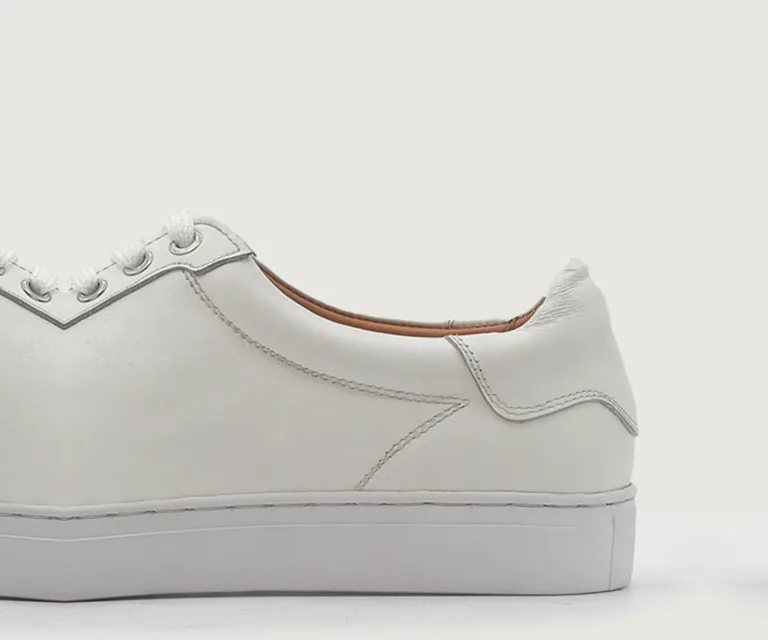 Carter Runn White Leather Sneakers Handcrafted Men's Footwear — Complete Pair Presentation