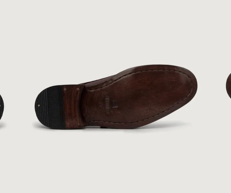 Dirk Brogues Derby Maroon Leather Shoes Handcrafted Men's Footwear — Complete Pair Presentation