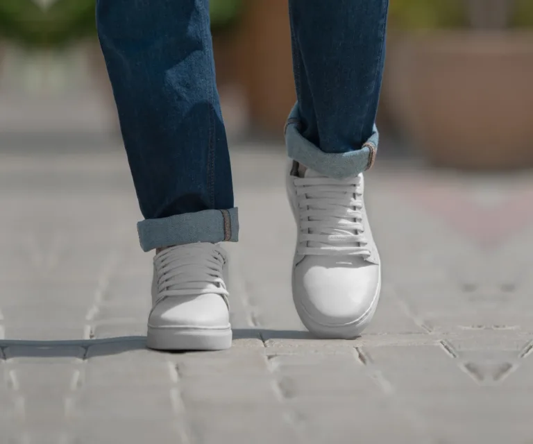 Murphy Low Top White Leather Sneakers Handcrafted Men's Footwear — Toe Cap & Vamp Detail