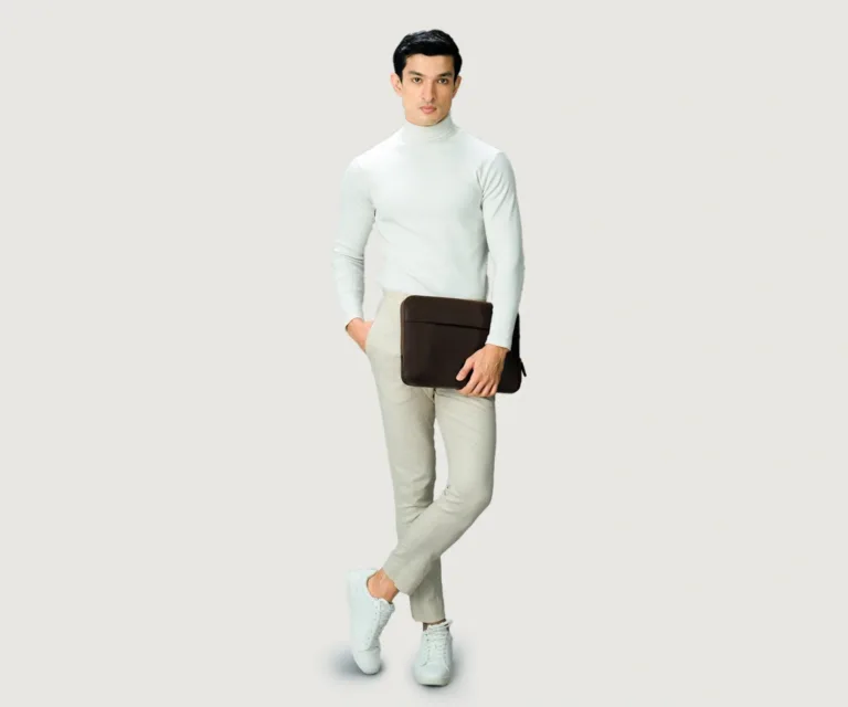 The Baxter Vintage Brown Leather Laptop Sleeve Luxury Handcrafted Leather Bag — Three-Quarter Perspective & Silhouette