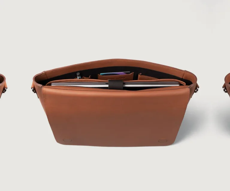 The Carismatico Brown Leather Messenger Bag — Hardware & Texture Macro