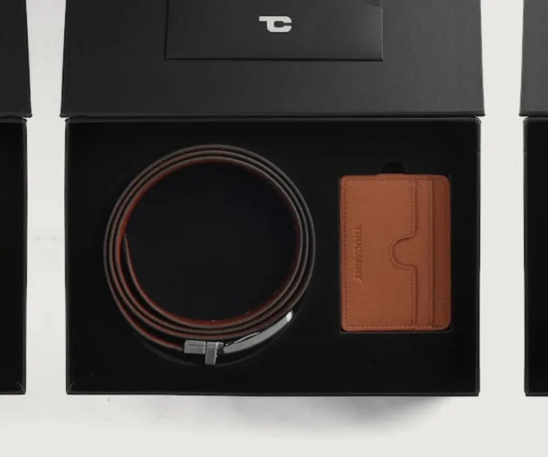 Voltor Brown Leather Gift Set — Quarter Angle Perspective