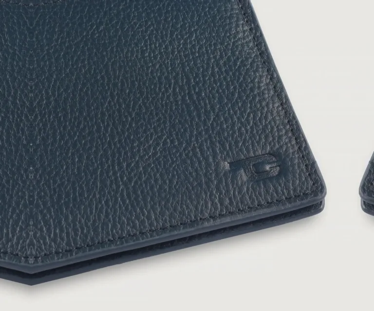 Voren Blue Leather Bi-fold Wallet Luxury Handcrafted Leather Accessory / Gift — Luxury Gift Box & Signature Packaging Presentation